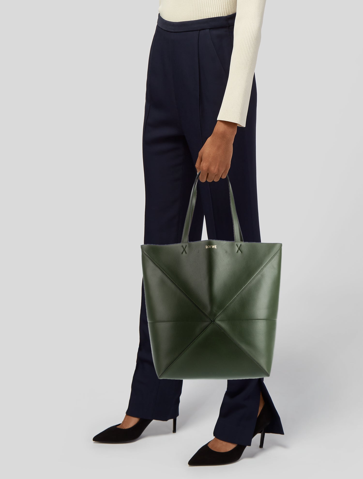 Loewe Leather Puzzle 2023