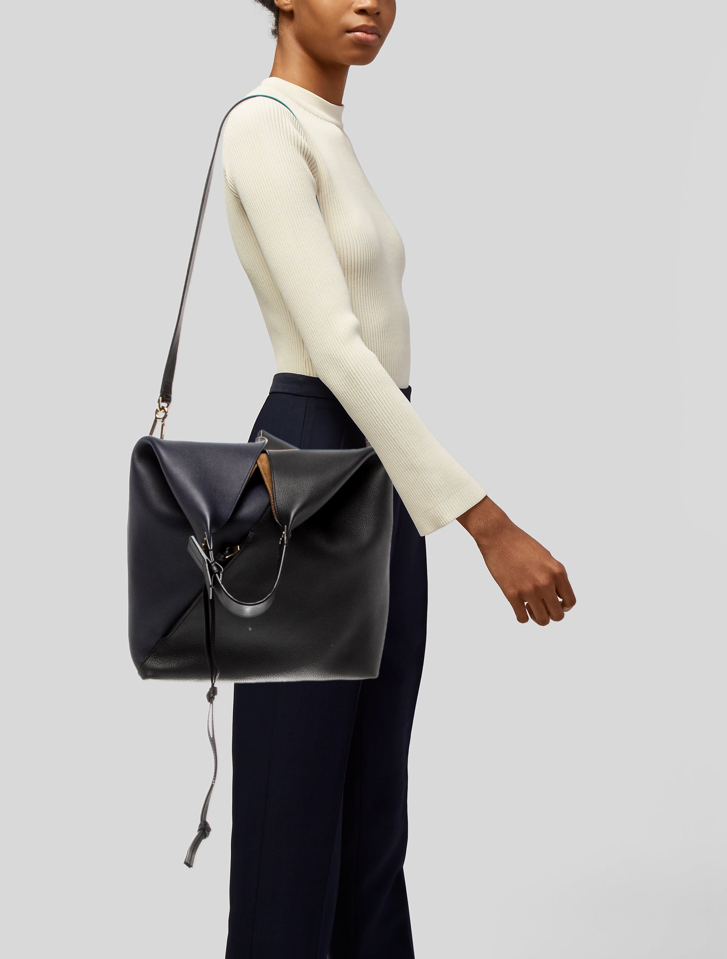 Loewe Signature Bicolor Sling