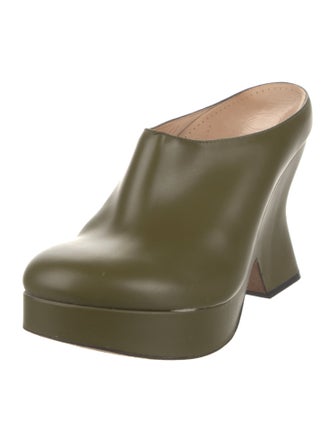 Loewe Leather Slides