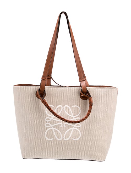 Loewe Canvas Anagram