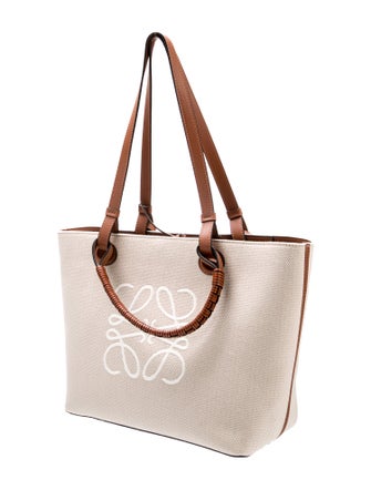 Loewe Canvas Anagram