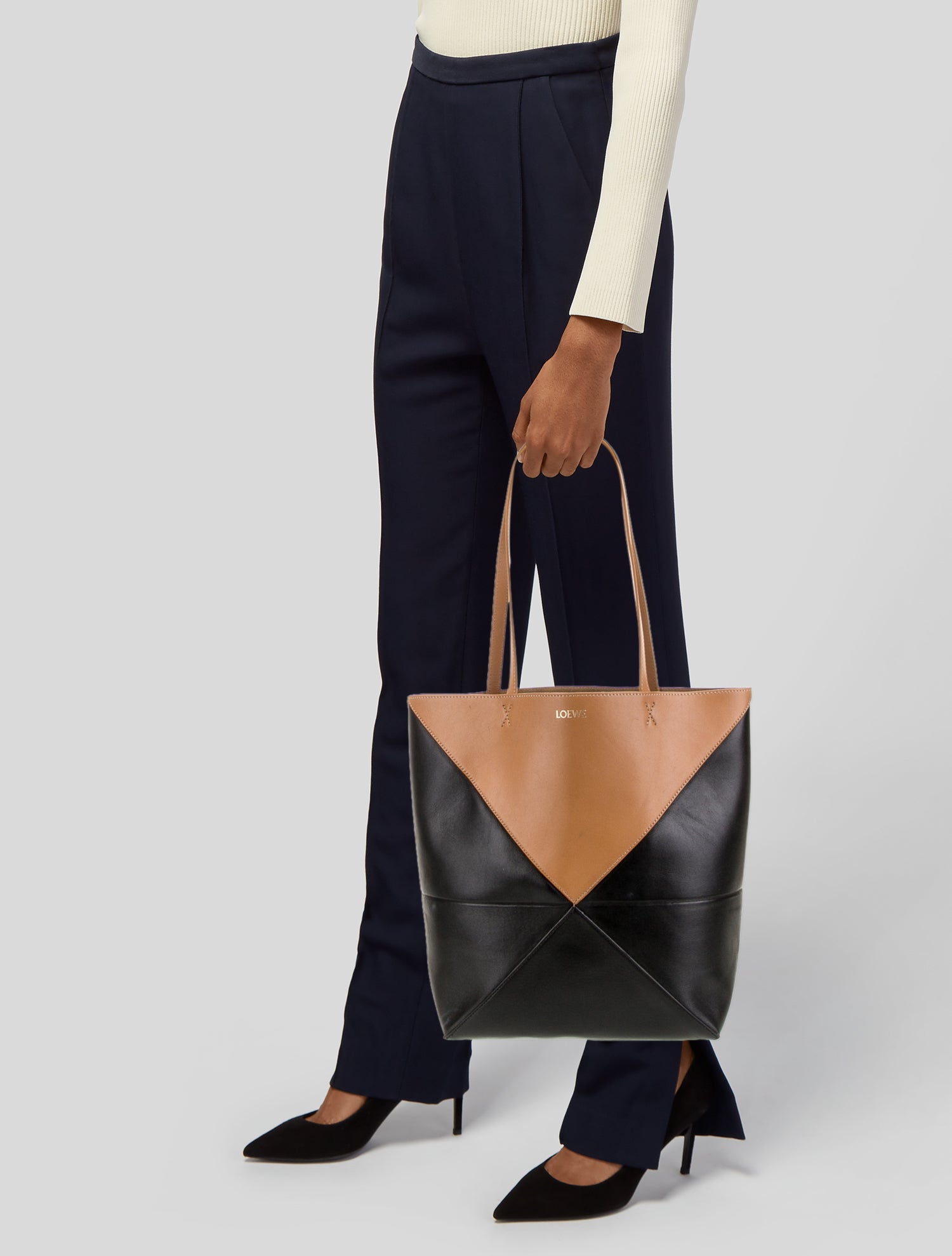 Loewe Signature Puzzle Fold 2023