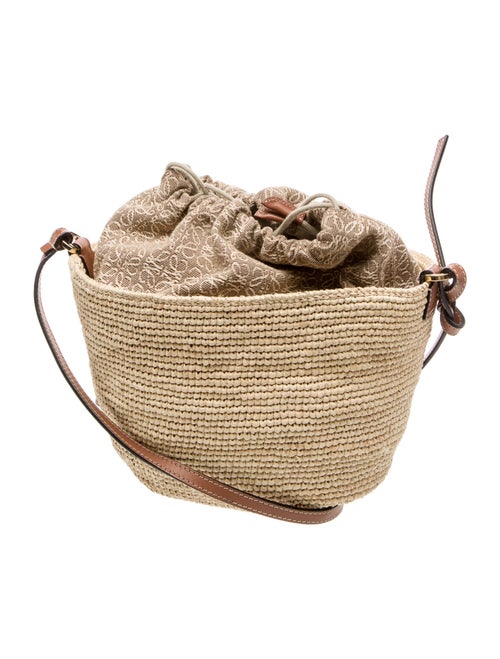 Loewe Raffia Basket 2023