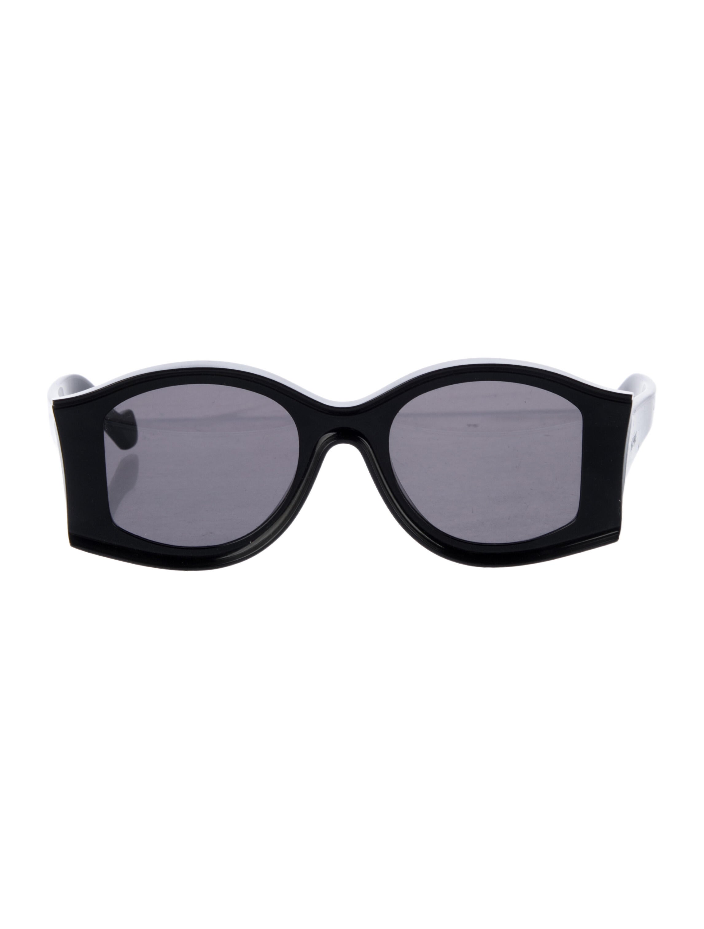 Loewe Oversize Tinted Sunglasses