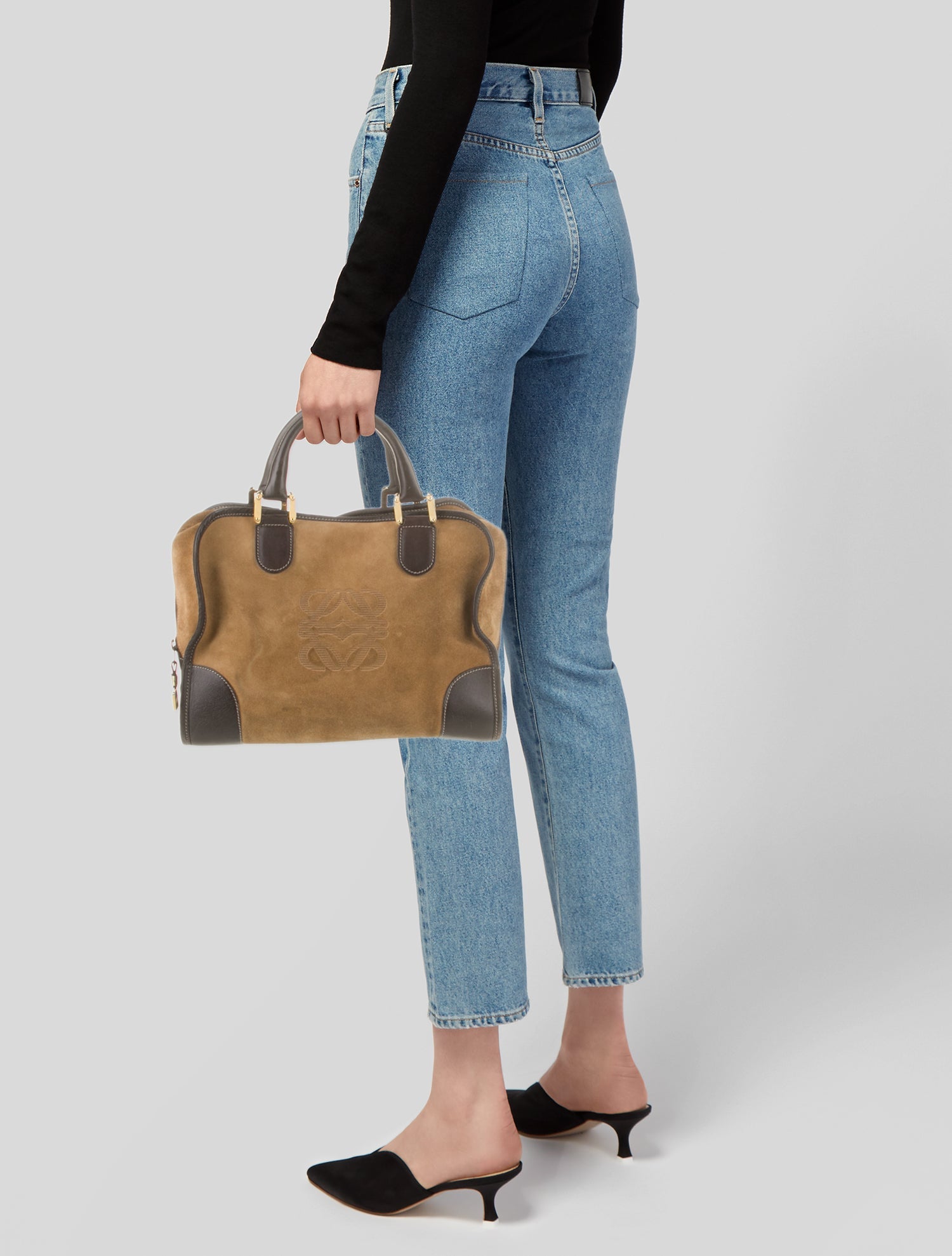 Loewe Suede Amazona Vintage