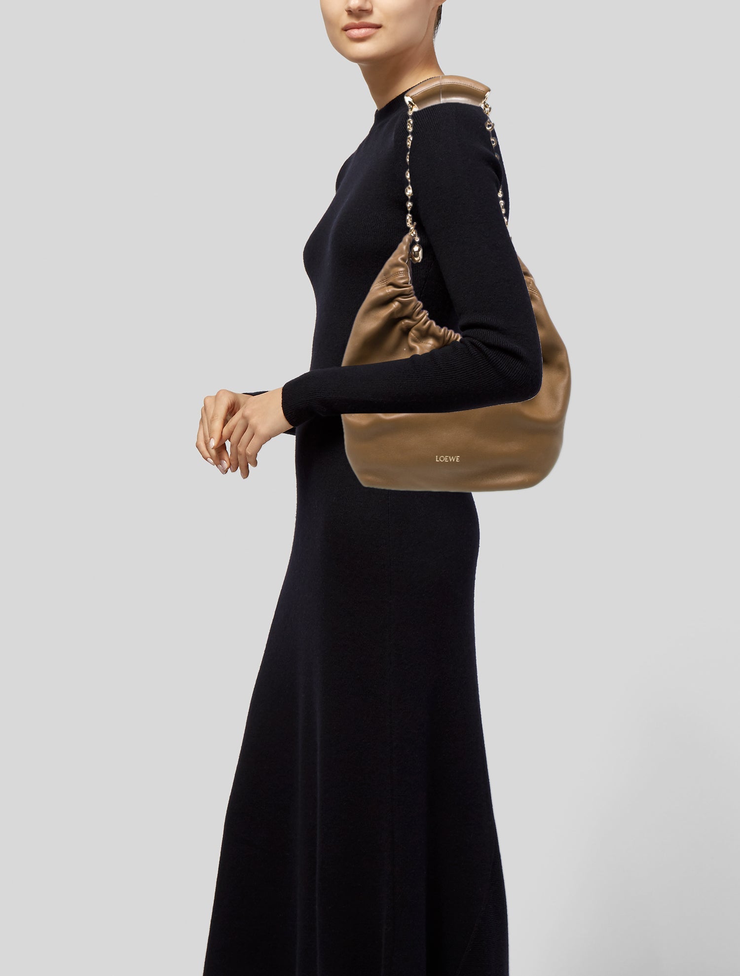 Loewe Leather Squeeze Medium 2024