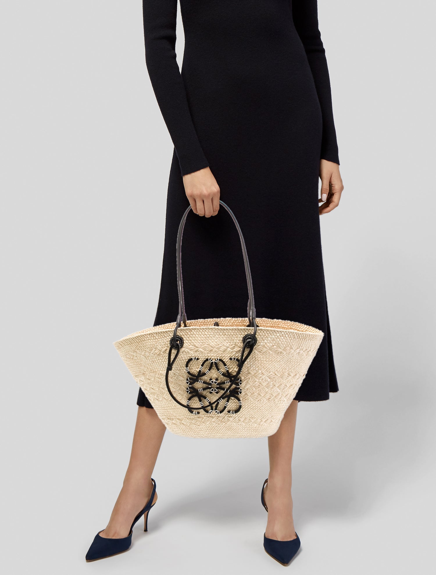 Loewe Raffia Anagram Small 2024