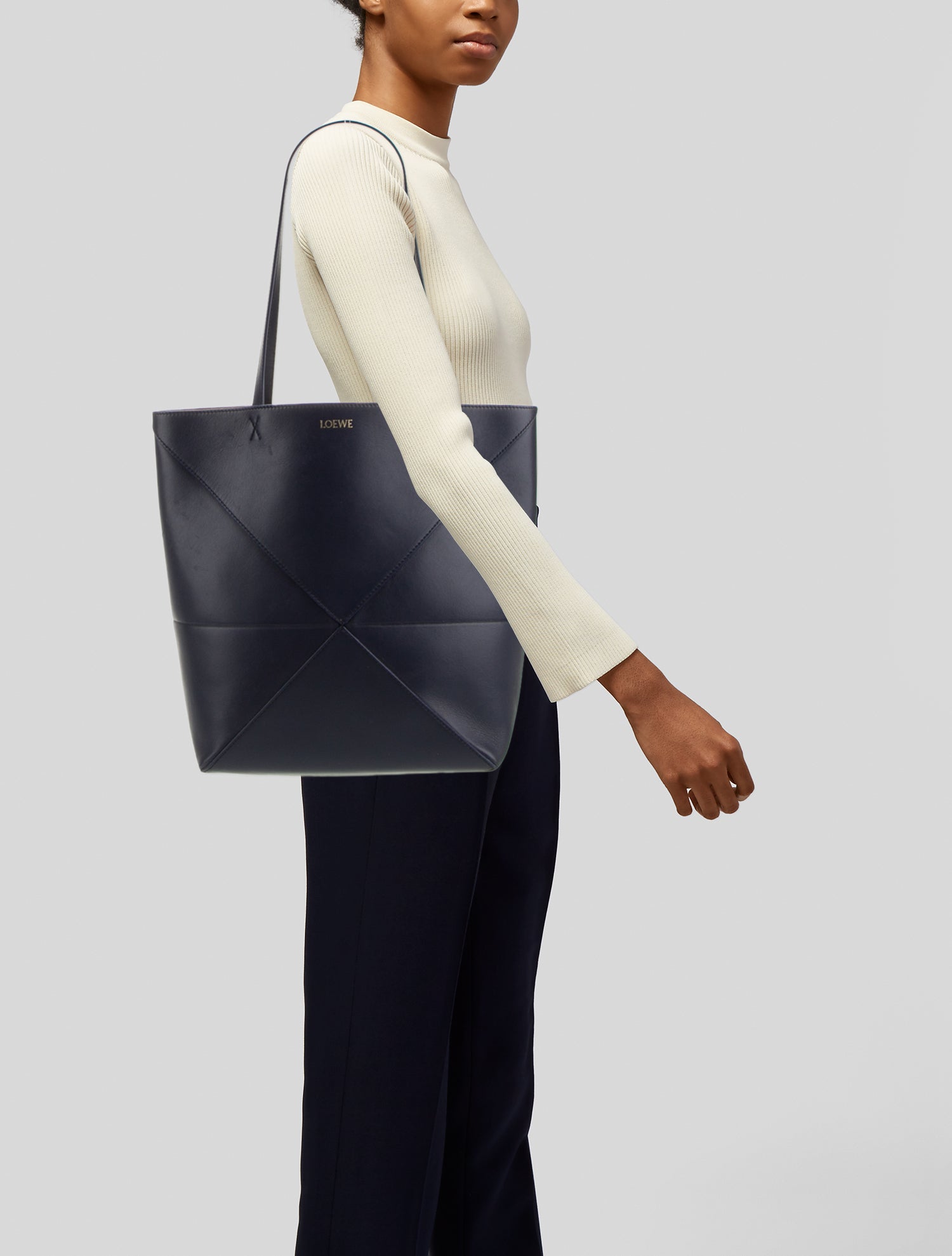 Loewe Leather Puzzle Medium 2024