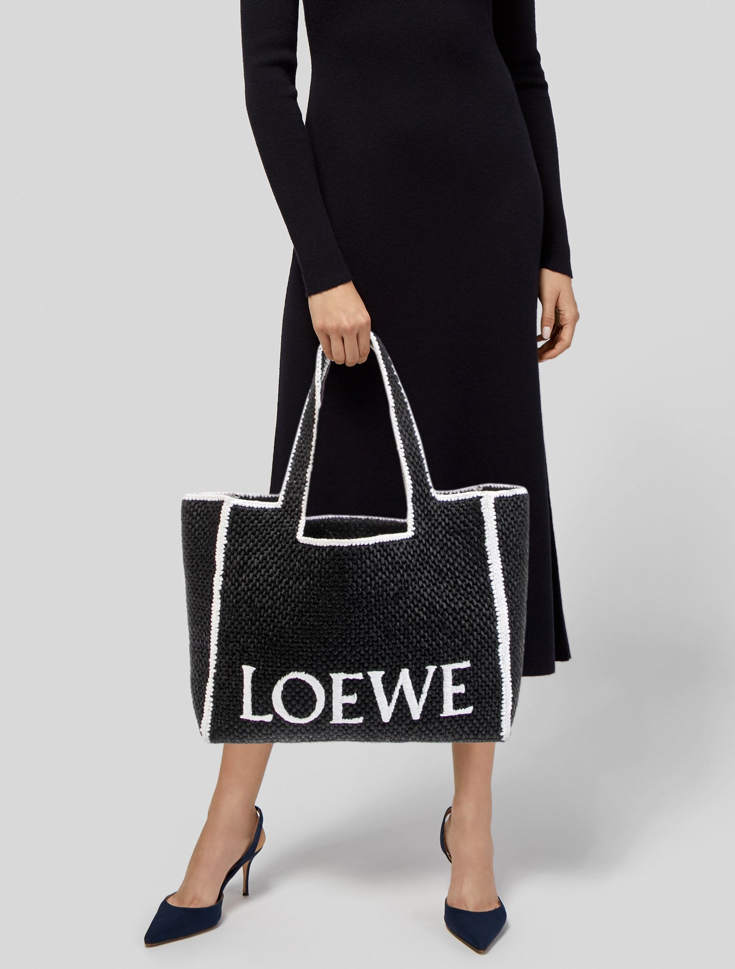 Loewe Raffia Tote 2023