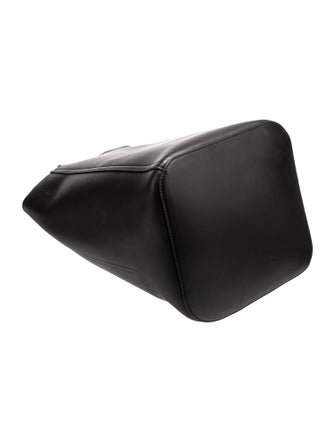 Loewe Leather Pebble bucket Large