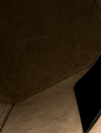 Loewe Leather Pebble bucket Large