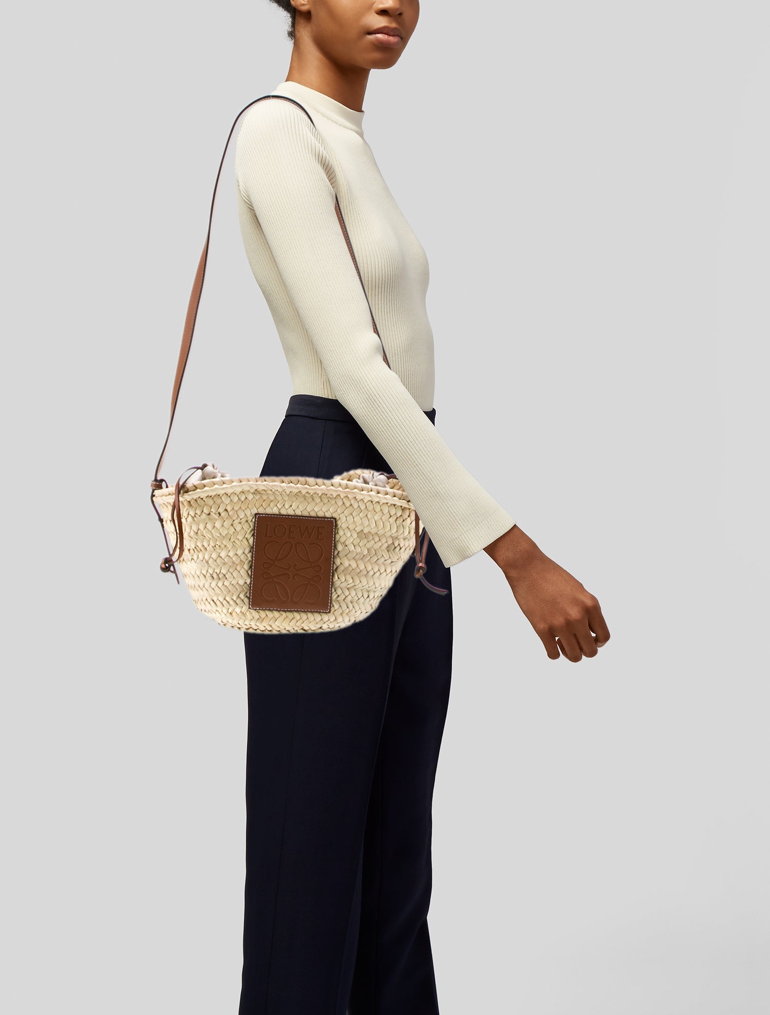 Loewe Raffia Basket 2023