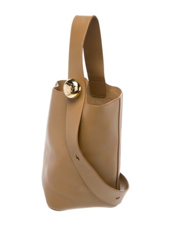 Loewe Leather Pebble Large 2024