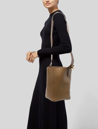 Loewe Leather Pebble Large 2024