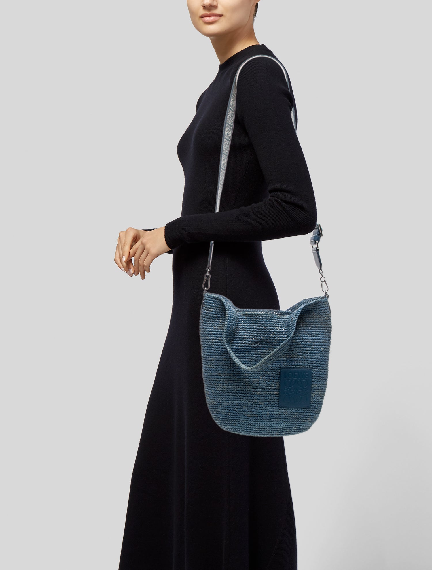 Loewe Raffia Slit 2023