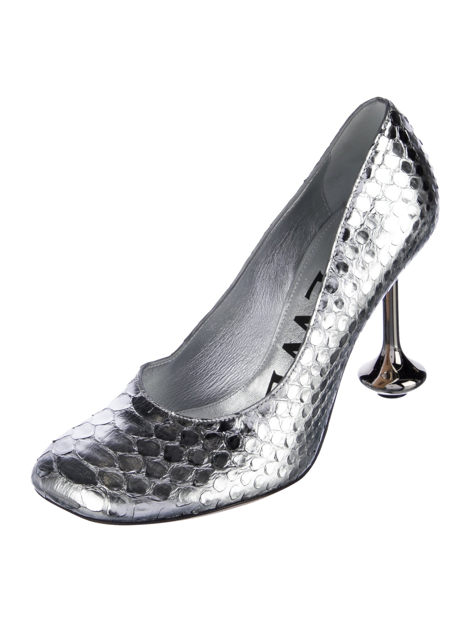 Loewe Fish Skin Pumps