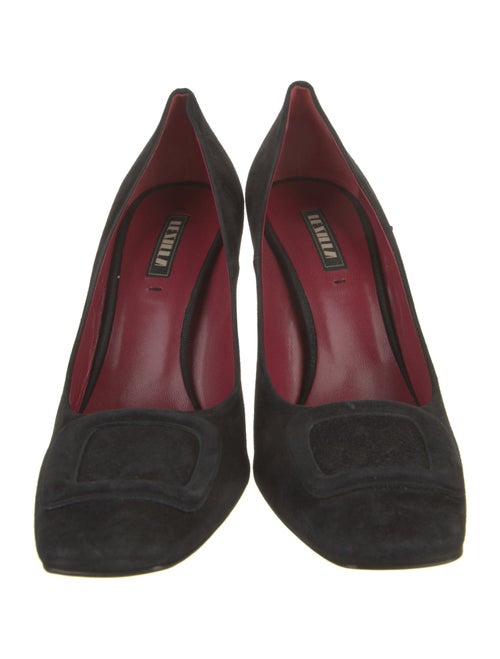 Le Silla Suede Pumps