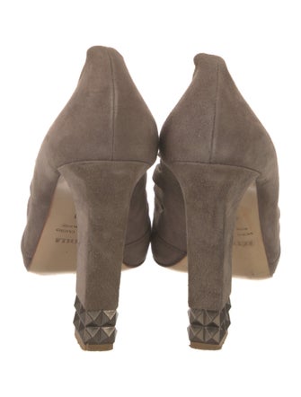 Le Silla Suede Pumps