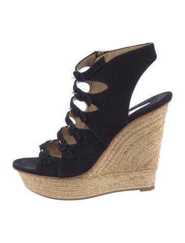 Pre-owned Le Silla Suede Pumps In Blue