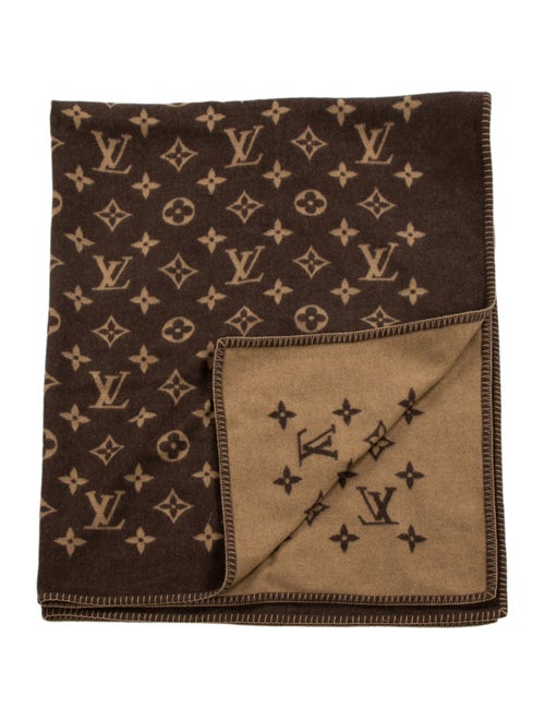 Louis Vuitton x NBA Letters Blanket