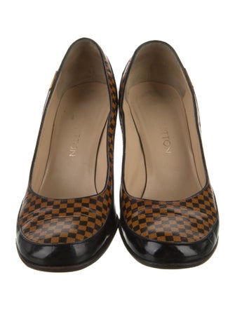 Louis Vuitton 2002 Patent Leather Pumps