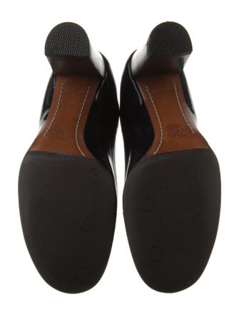 Louis Vuitton 2002 Patent Leather Pumps