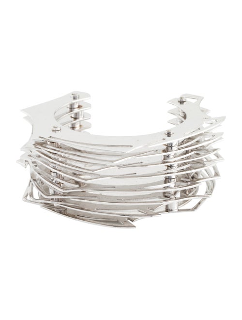 Lynn Ban Large Throwing Star Cuff