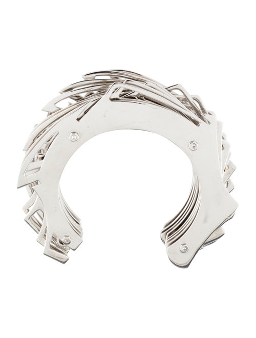 Lynn Ban Large Throwing Star Cuff