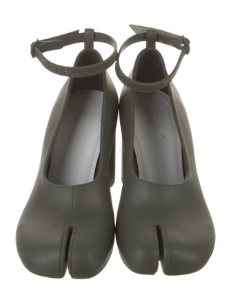 Maison Margiela Leather Pumps