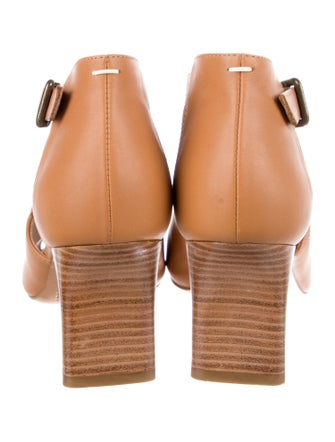Maison Margiela Leather Cutout Accent T-Strap Pumps