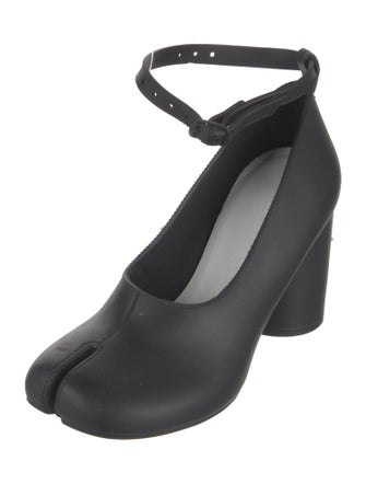 Maison Margiela Leather Pumps