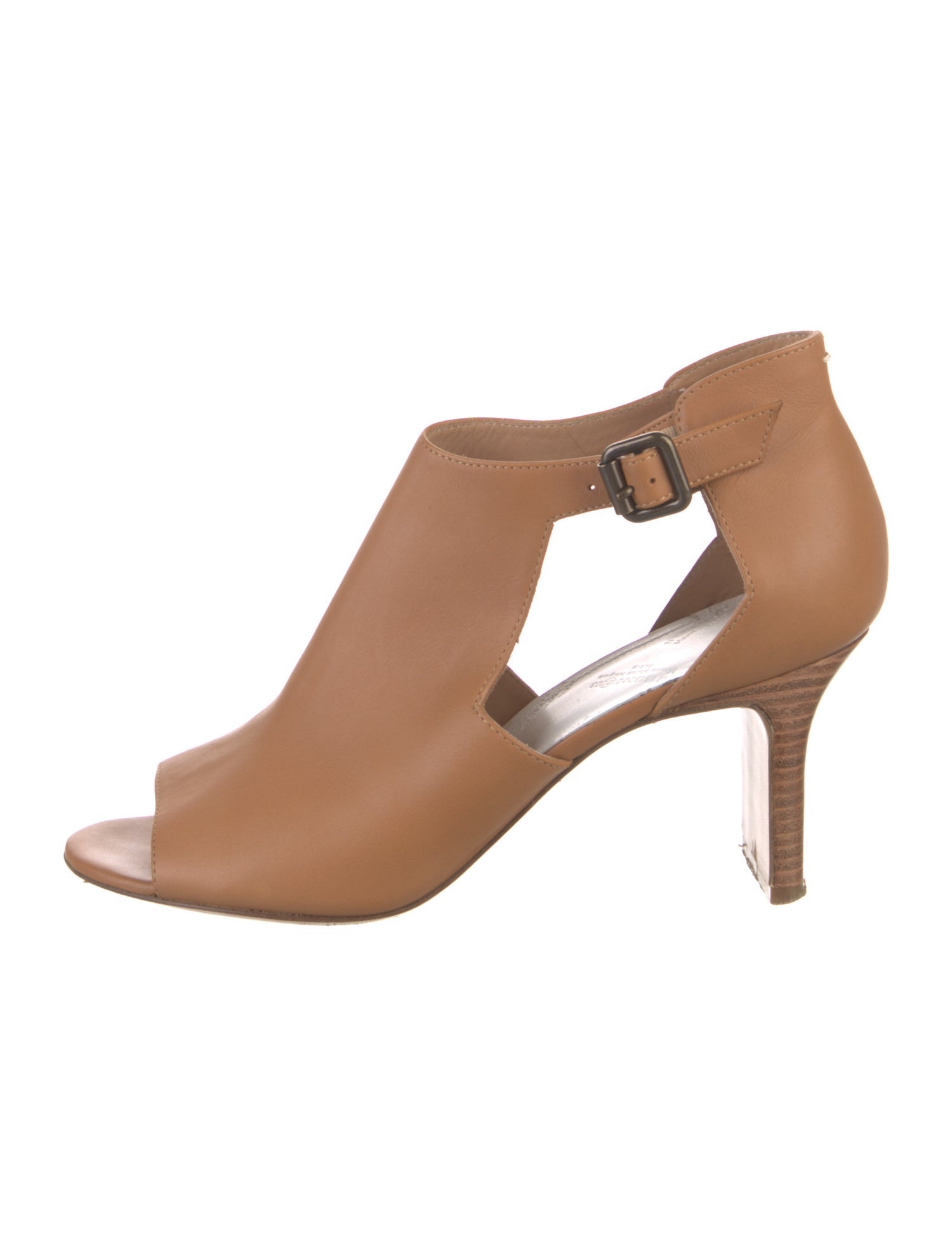 Maison Margiela Leather Cutout Accent D'Orsay Pumps