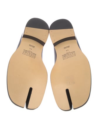 Maison Margiela Leather Tassel Accents Dress Loafers