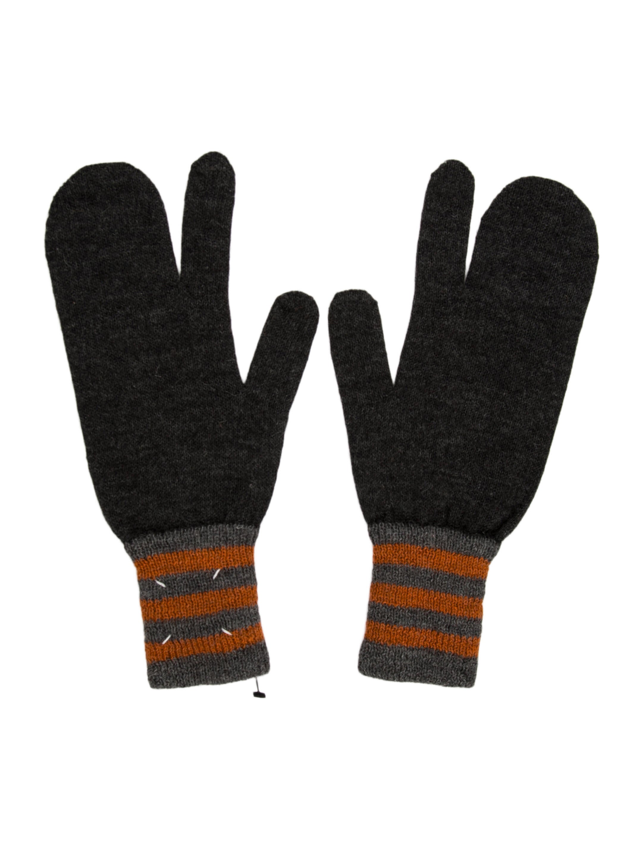 Maison Margiela Grey Knit Mittens