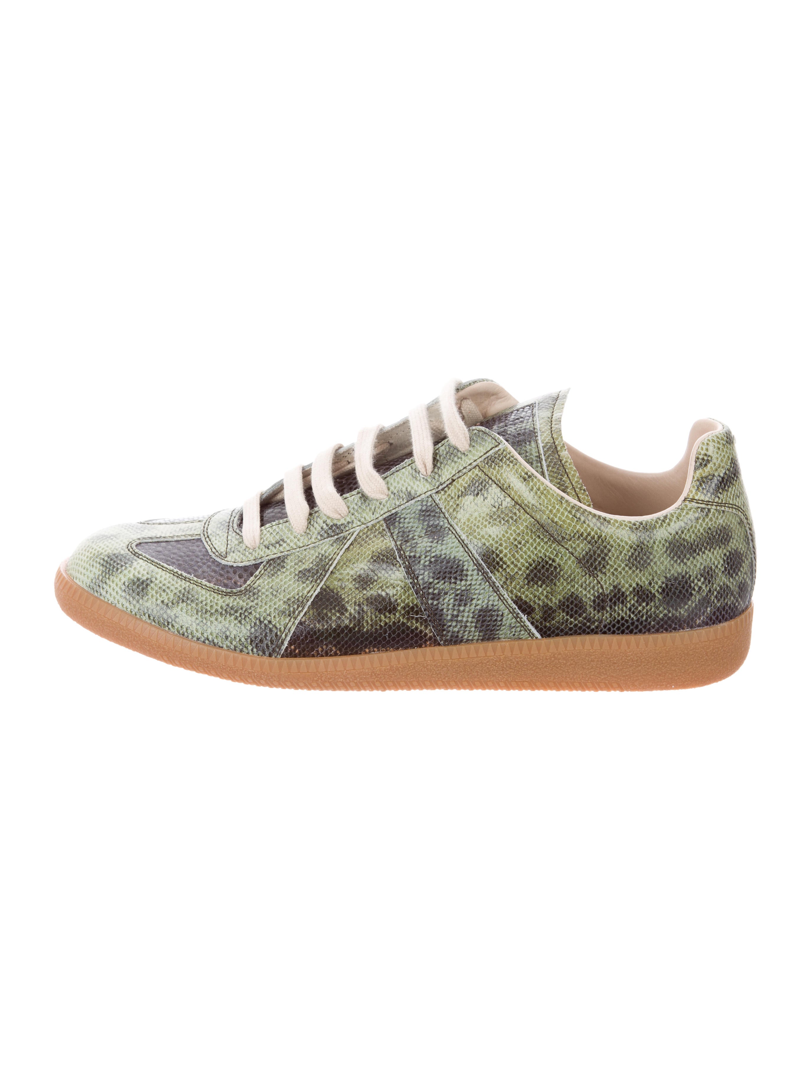 【Maison Margiela】C★ Maison Margiela Club C 85 Sneaker | italist
