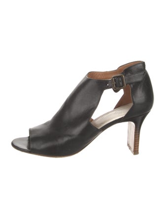 Maison Margiela Leather D'Orsay Pumps
