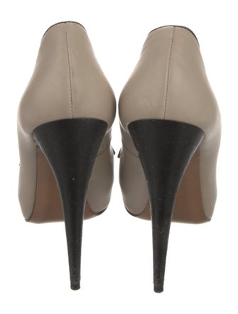 Marni Leather Pumps