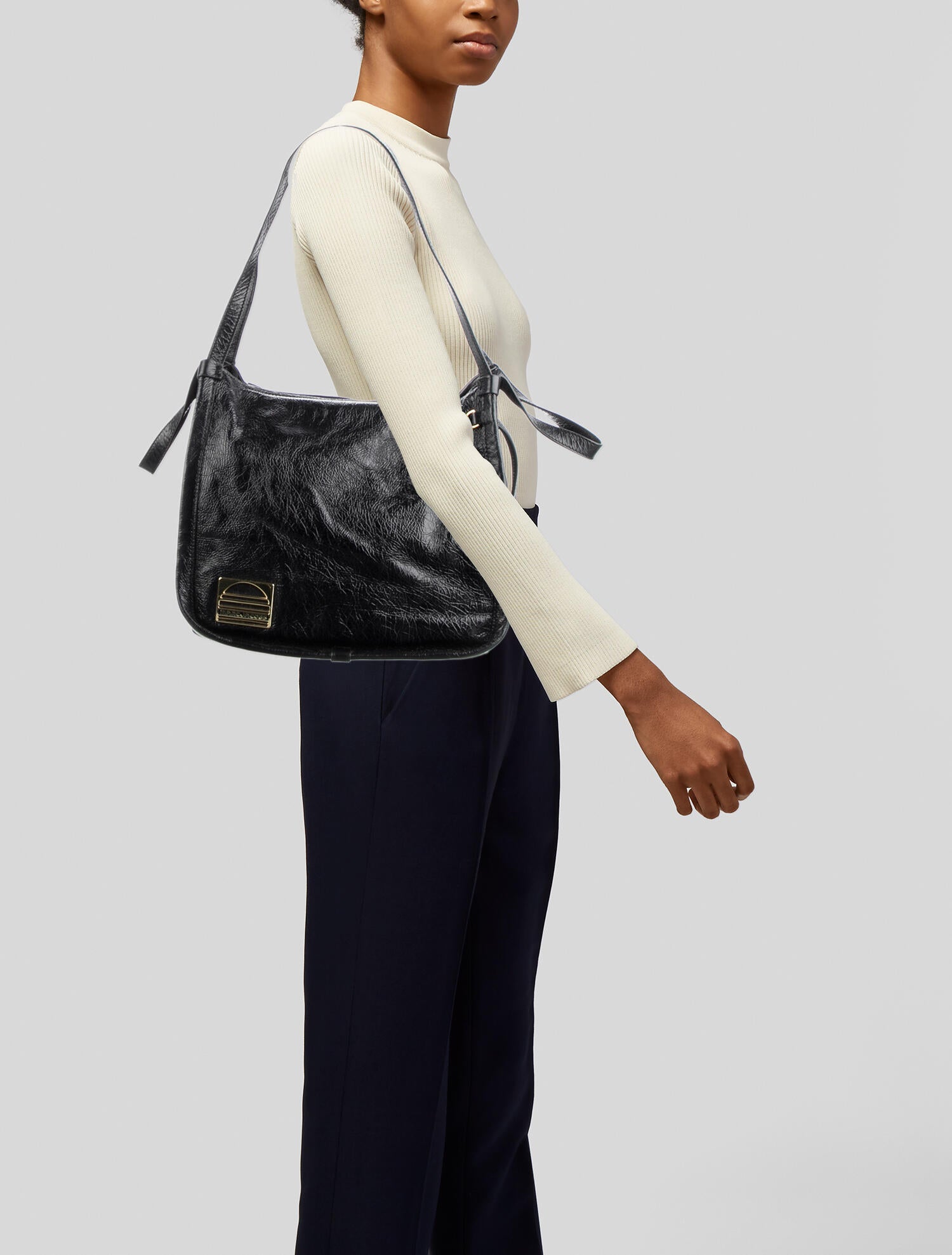 Marc Jacobs Textured Leather Shoulder Bag Black Shoulder Bags