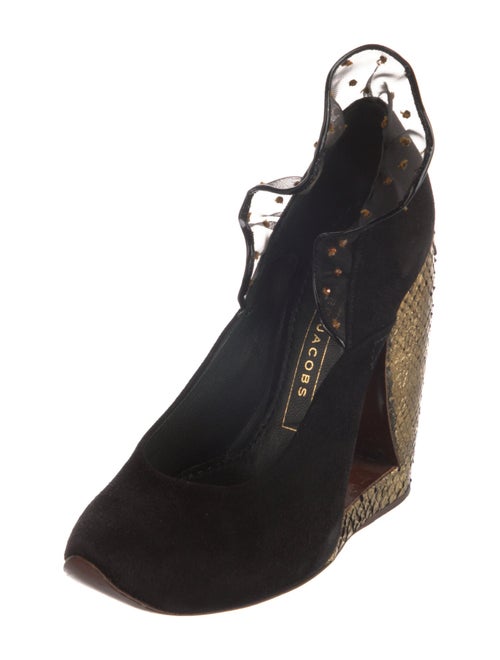 Marc Jacobs Suede Pumps