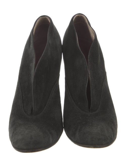 Marc Jacobs Suede Pumps