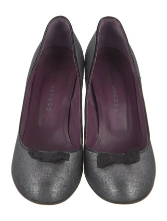 Marc Jacobs Bow Accents Pumps