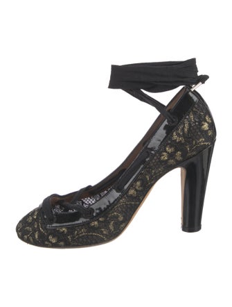 Marc Jacobs Lace Lace Pattern Pumps