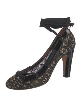 Marc Jacobs Lace Lace Pattern Pumps