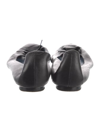 Marc Jacobs Leather Flats