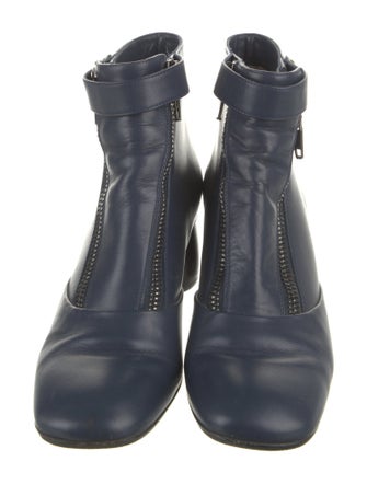 Marc Jacobs Leather Lace-Up Boots