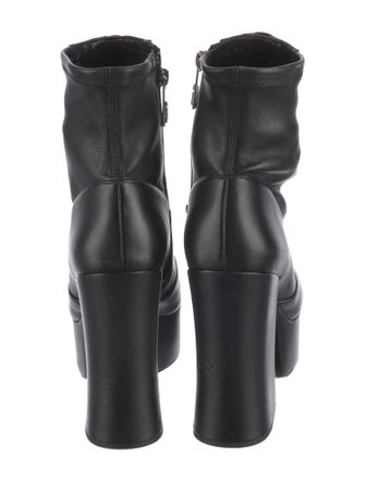 Marc Jacobs Leather Lace-Up Boots