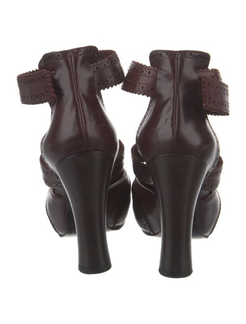 Marc Jacobs Leather T-Strap Pumps