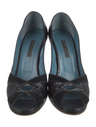 Marc Jacobs Leather Cutout Accent Pumps