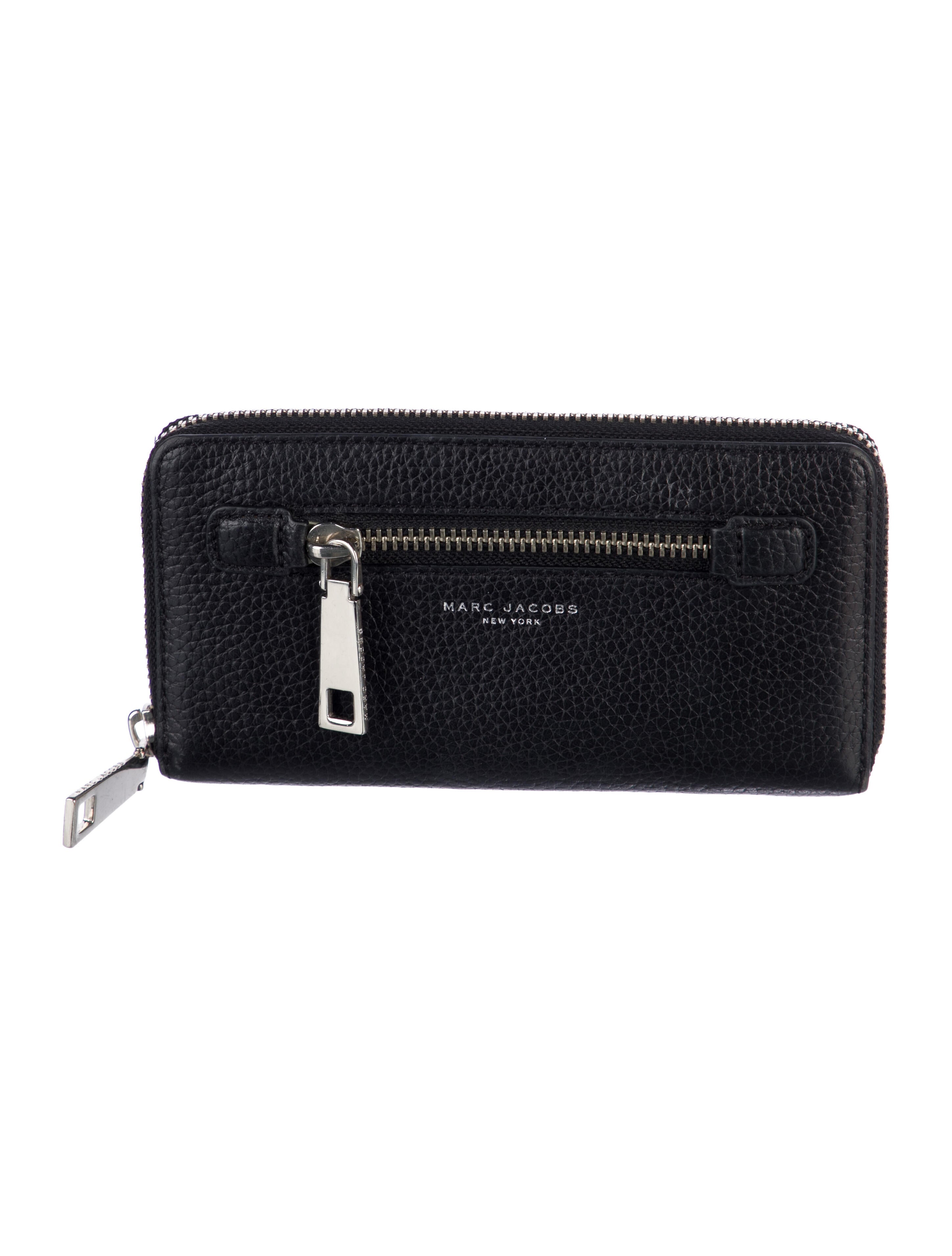 Marc Jacobs Leather Printed Continental Wallet