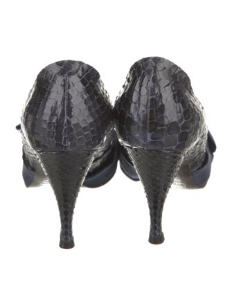 Marc Jacobs Python Pumps